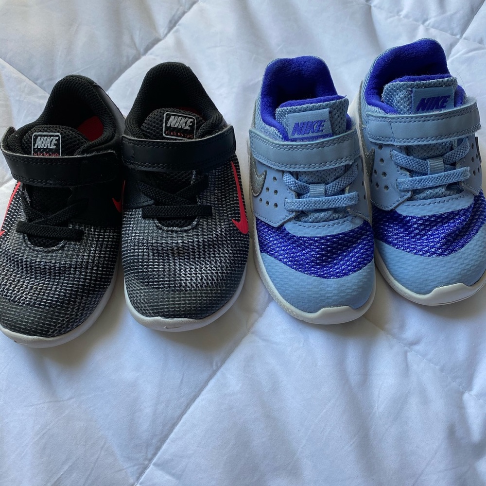 Nike toddler sneakers
